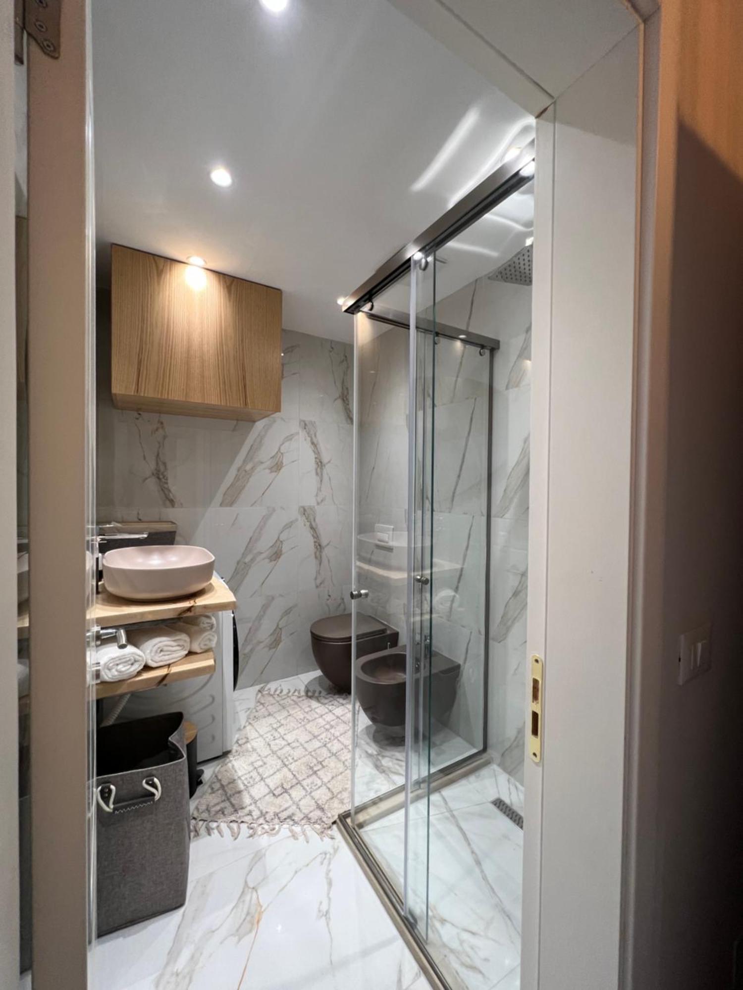 Luxury Lc Apartmán Golem (Tirana)
